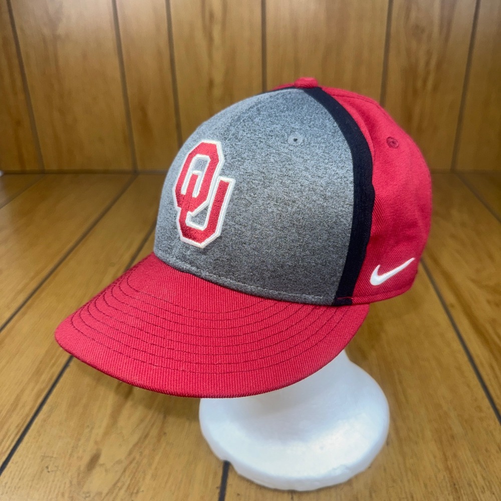 Nike True Oklahoma Sooners OU Red Grey Baseball‎ Cap Hat One Size Fits Most
